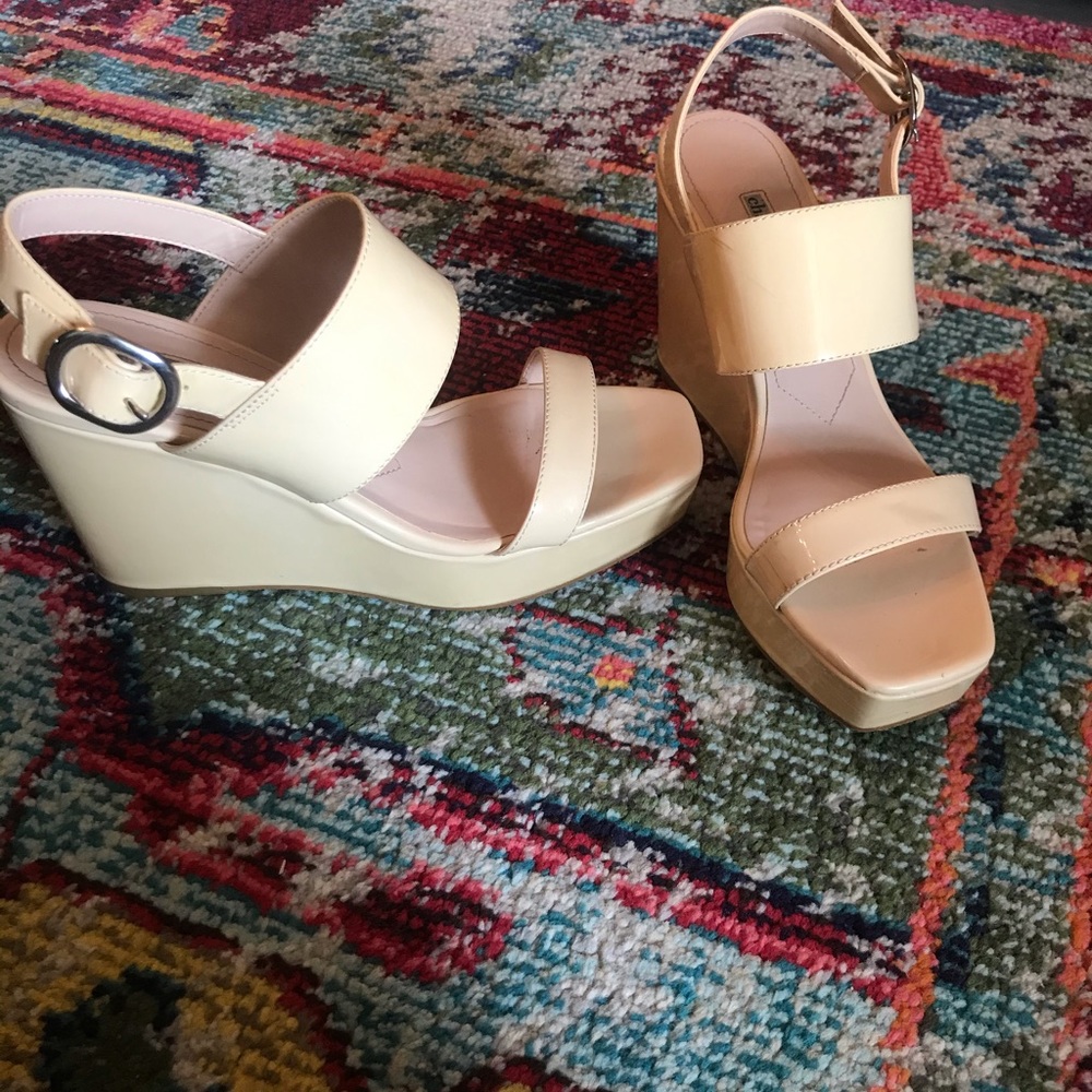 Charles David nude platform wedge sandals- EUC - Picture 3 of 4